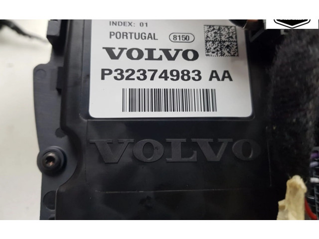 Спидометр (приборный щиток) 32374983, 32374983 Volvo XC60