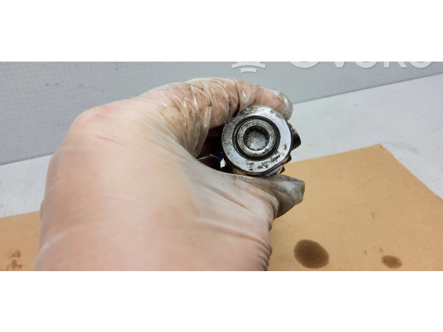 Топливная рампа 0445210043, 008270L4 Jeep Grand Cherokee