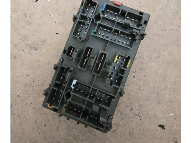 Блок предохранителей  9627368680   Peugeot 306    