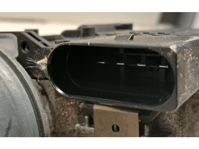 Моторчик дворников 8V1955023D    Audi A3 S3 8V