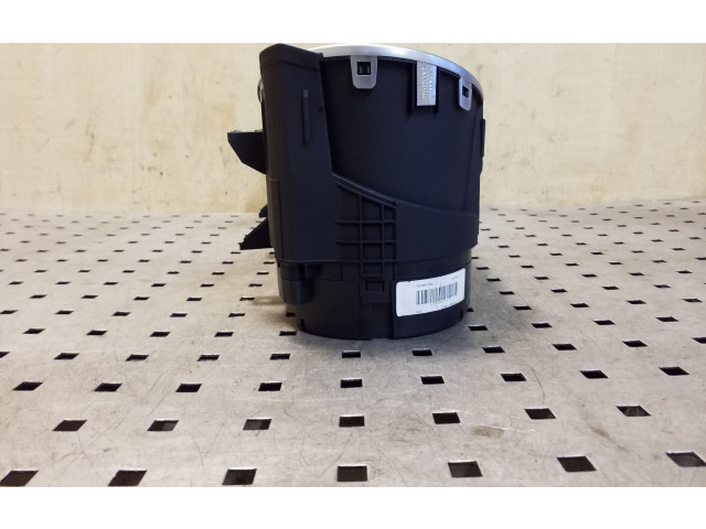 Přístrojová deska Volkswagen Golf VI 2010 5K0920960N, A2C53345492