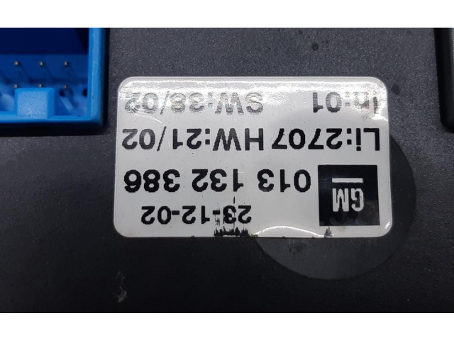 Блок управления климат-контролем 013132386 Opel Meriva A