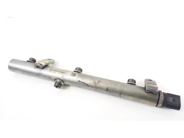 Vstřikovací lišta A6420703095 Mercedes-Benz E C207 W207 pro naftový motor 3.0 OM 642.838