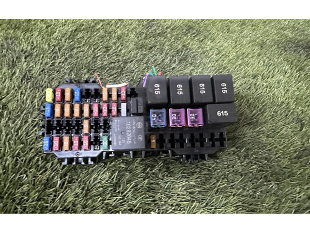   Pojistková skříňka 10282645   MG ZS 2023