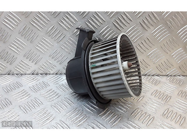 Вентилятор печки       Dacia Duster