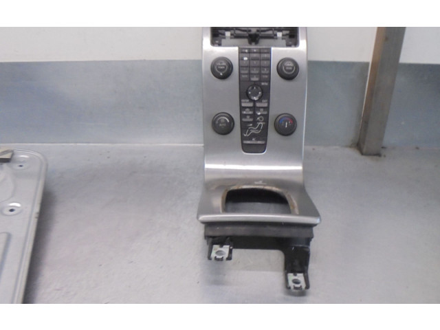 Блок управления климат-контролем 30672565   Volvo S40