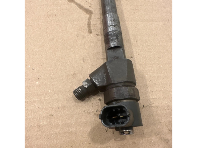 Vstřikovač 0445110111 Alfa Romeo 156 pro naftový motor 2.4
