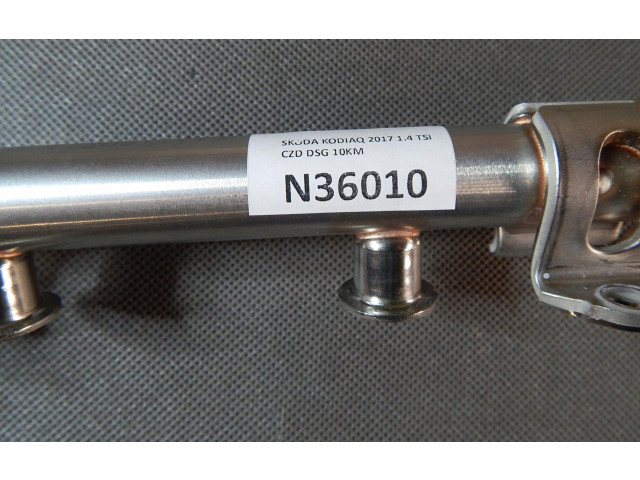 Топливная рампа 04F133320D   Skoda Kodiaq  