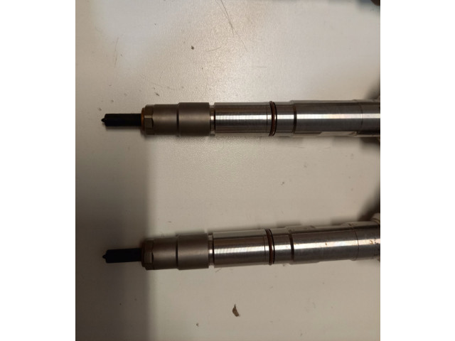 Vstřikovač 04L130277AE   Volkswagen Tiguan     