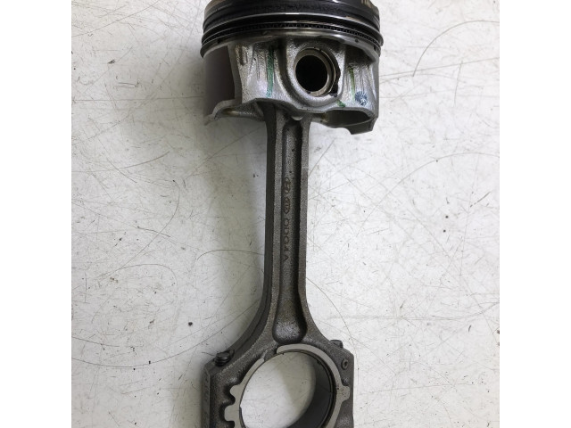  Поршень с шатуном G3LD 3793  Hyundai i10 для бензинового двигателя 1.0