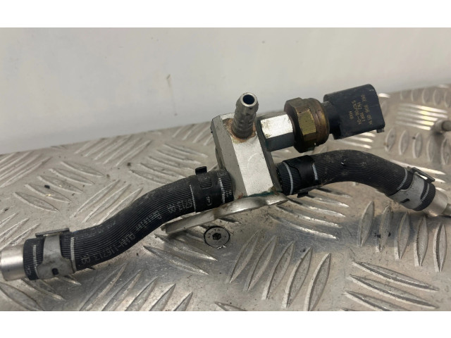 Vstřikovací lišta 079127509CB, 06E906051K Audi A8 S8 D4 4H