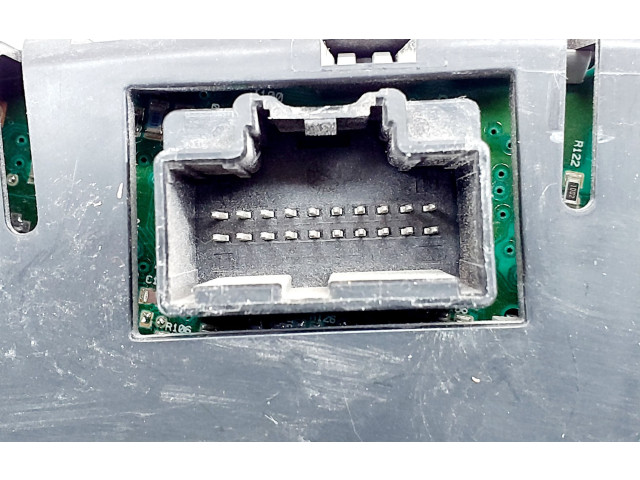 Панель приборов 22854711 Chevrolet Camaro