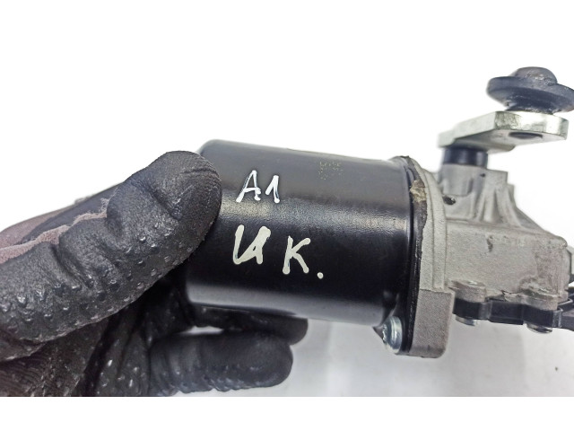 Моторчик дворников 220224F052, 443122464019 Audi A1