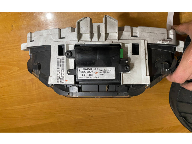 Панель приборов 30710071, 100391 Volvo S40