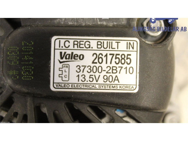 Генератор 373002B710, 2617585 KIA Venga