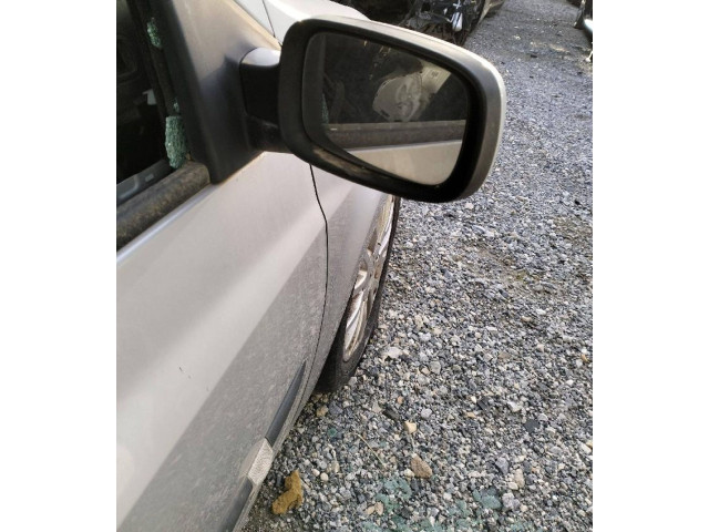 Зеркало электрическое        Renault Clio III  2005 - 2012 года   