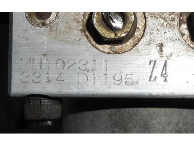 Блок АБС MB4WDE33131 Mitsubishi Outlander 2001 - 2007 года