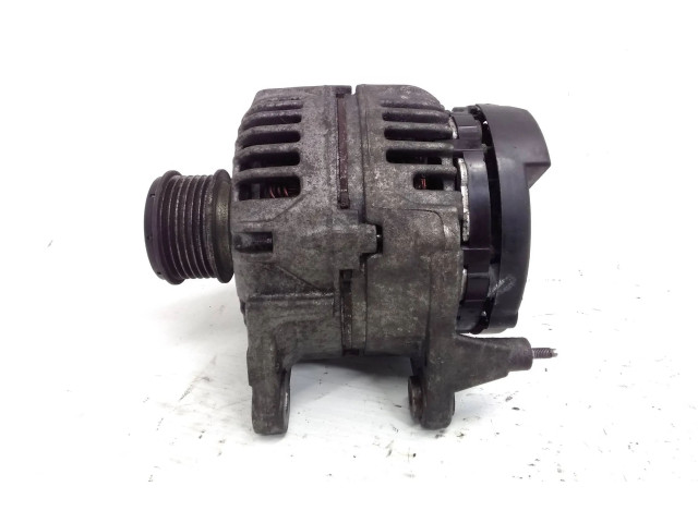 Генератор 0124325130, 06F903023D   Volkswagen Caddy      