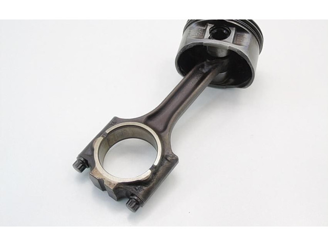 Поршень с шатуном       Volvo XC90  2014 -  года   