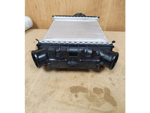 Интеркулер  A2760900214   Mercedes-Benz GLC C253 