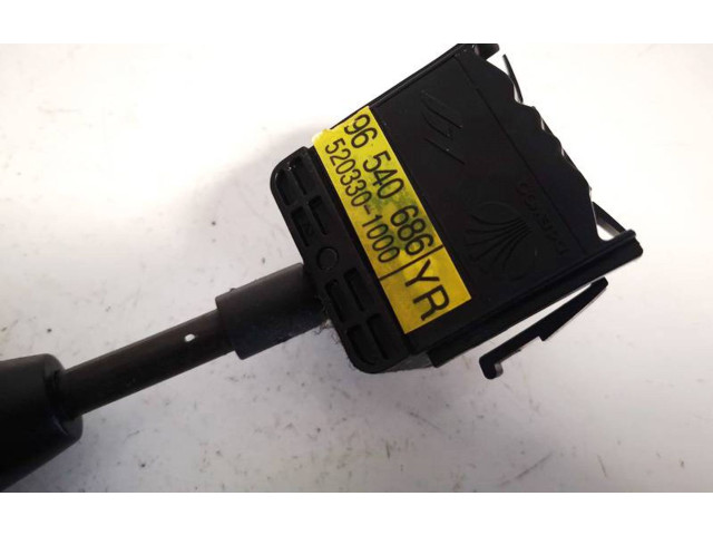 Ручка стеклоочистителей Chevrolet Aveo   -  года 96540686, 520330-1000      