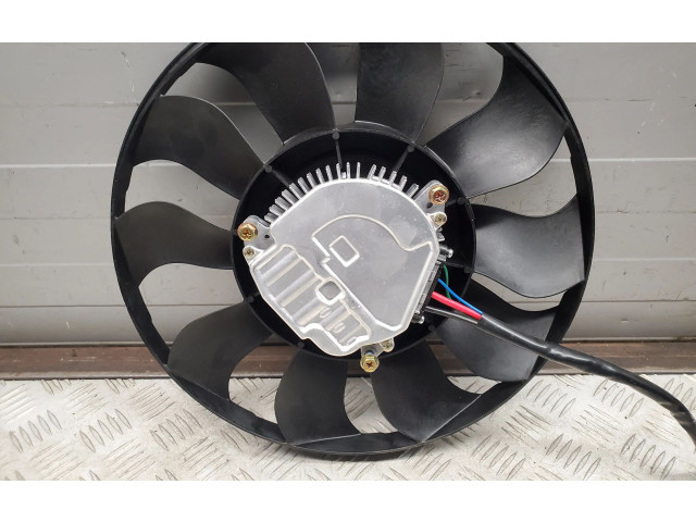 Вентилятор радиатора         Audi Q5 SQ5 