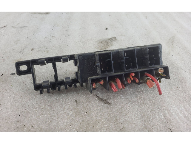 Блок предохранителей  8L0941822A, 890003000   Audi A6 S6 C5 4B    