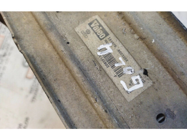 Интеркулер 1J0145803F Volkswagen Golf IV