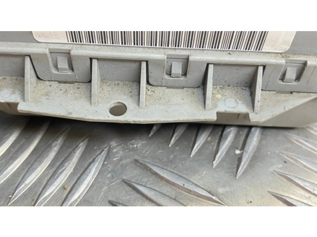 Блок предохранителей 46798118 Fiat Punto (188)