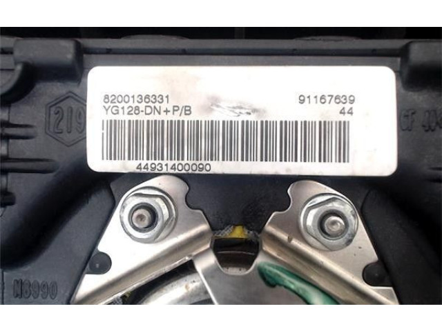 Подушка безопасности водителя 8200136331   Renault Trafic II (X83)