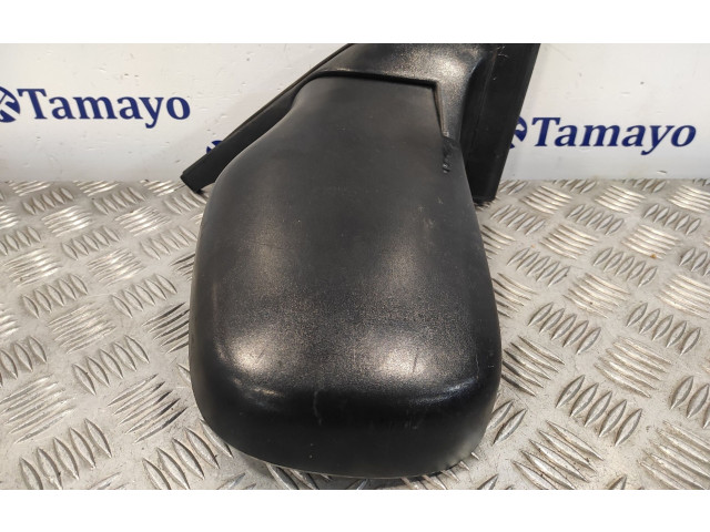 Zpětné zrcátko Nissan Serena 1994