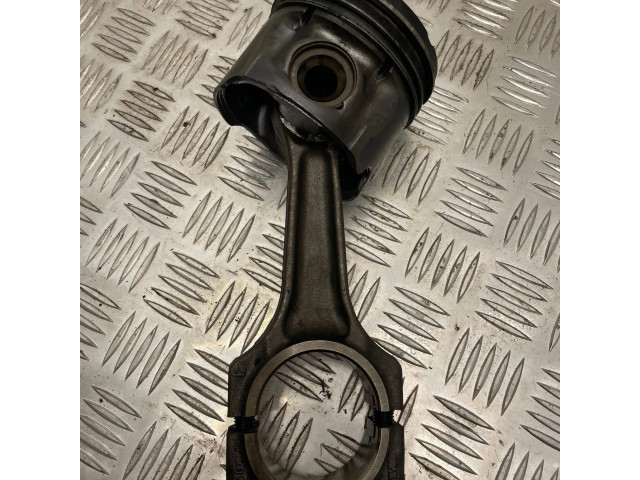 Шатун 4457 Chrysler Voyager