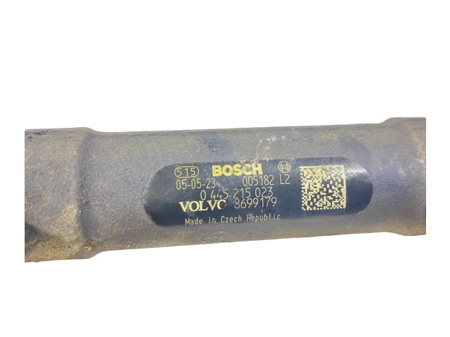 Топливная рампа 8699179, 005182L2 Volvo V70