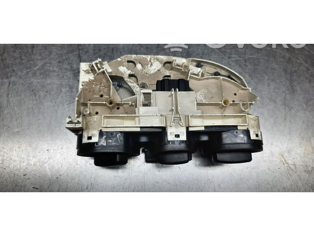 Блок управления климат-контролем Skoda Octavia Mk1 (1U)