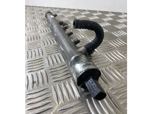 Топливная рампа 03L089H, 03L906051 Audi A1