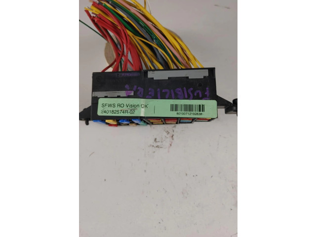 Блок предохранителей 240182574R, K9K   Dacia Duster II    