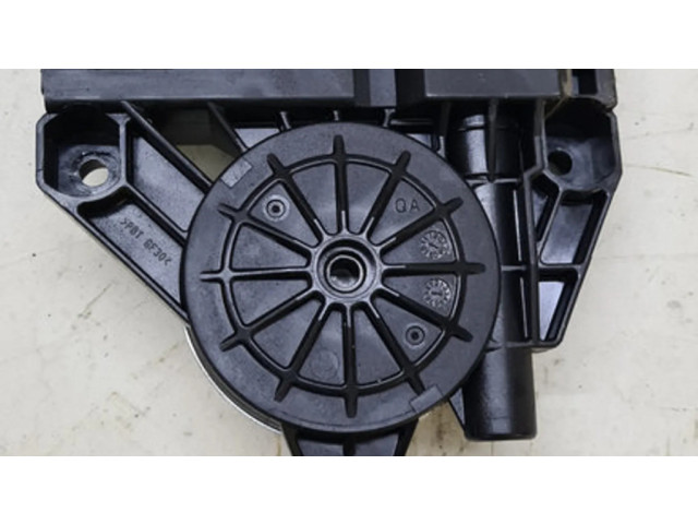 Задний двигатель механизма для подъема окон