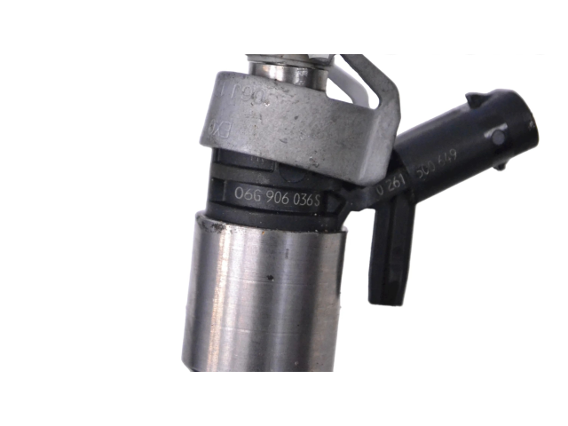 Форсунка 06G906036S Audi Q5 SQ5 DAXC