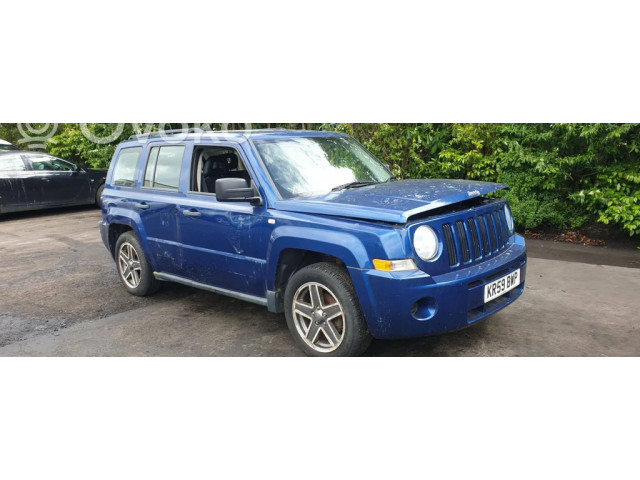 Блок предохранителей P68028007AD   Jeep Patriot    
