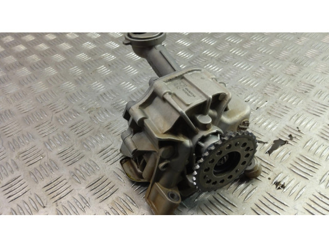 Масляный насос 7572477 BMW 7 F01 F02 F03 F04 4.4