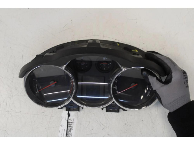 Přístrojová deska Chevrolet Cruze 2009