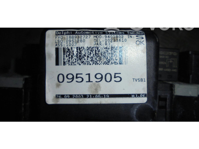 Блок предохранителей  9401802   Volvo XC90    