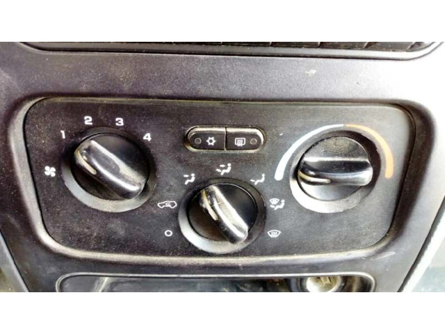 Блок управления климат-контролем 55037533AG Jeep Cherokee III KJ