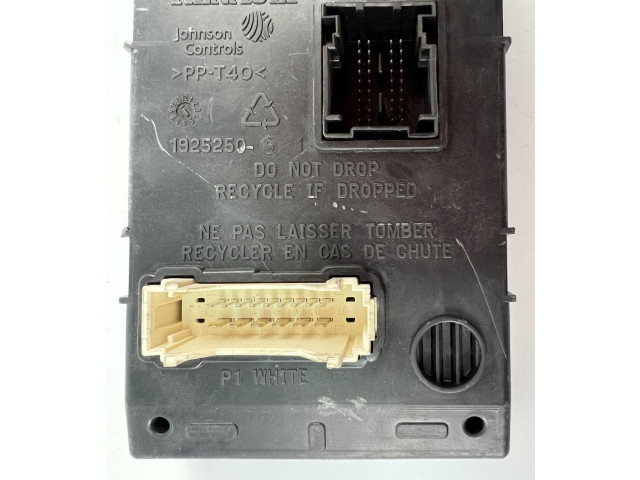 Блок управления 8201279201 Dacia Duster