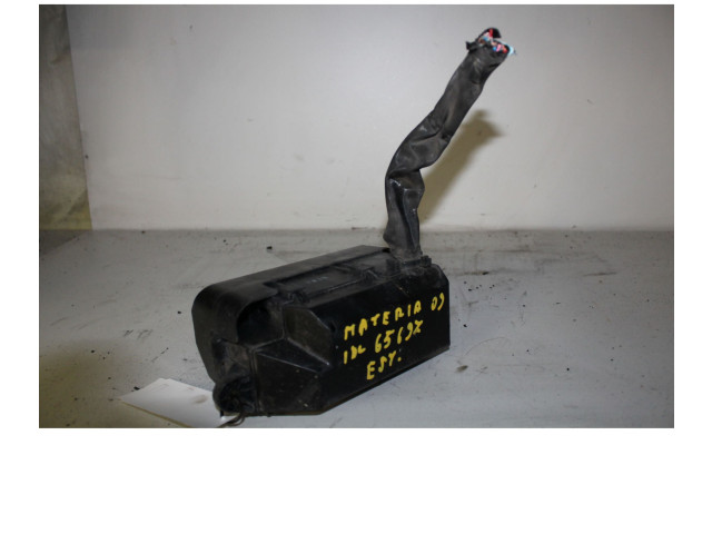 Блок предохранителей Daihatsu Materia