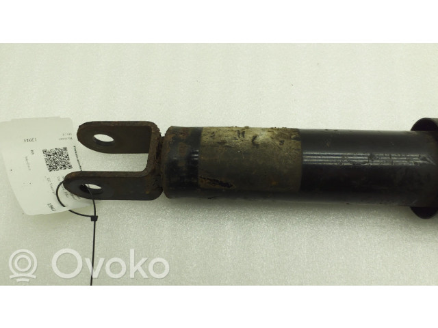 Передний амортизатор