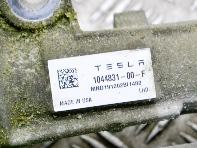 Рулевая рейка 104483100F Tesla Model 3 2017- года