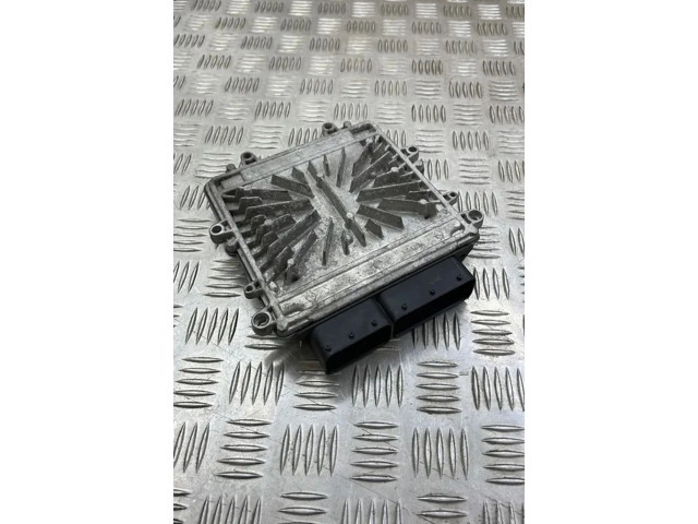 Блок управления двигателя P31303388, 0281015286   Volvo V70