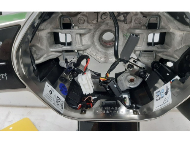 Volant Renault Austral 2023 484002303R, 484002303R