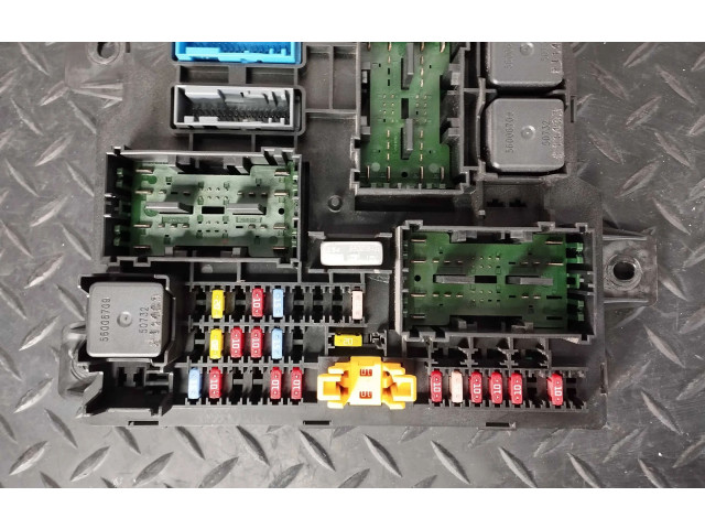 Блок предохранителей 30959L   Jeep Cherokee    